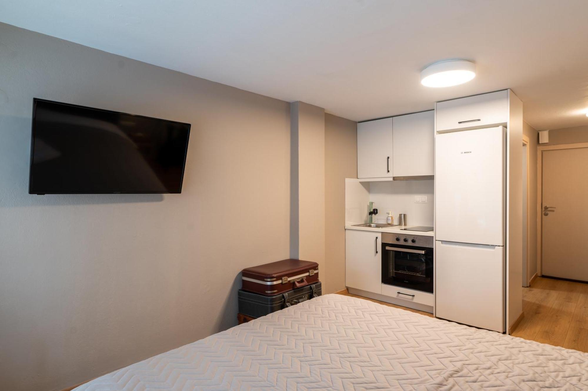 Convenience Spot @ Dragoumi Appartement *